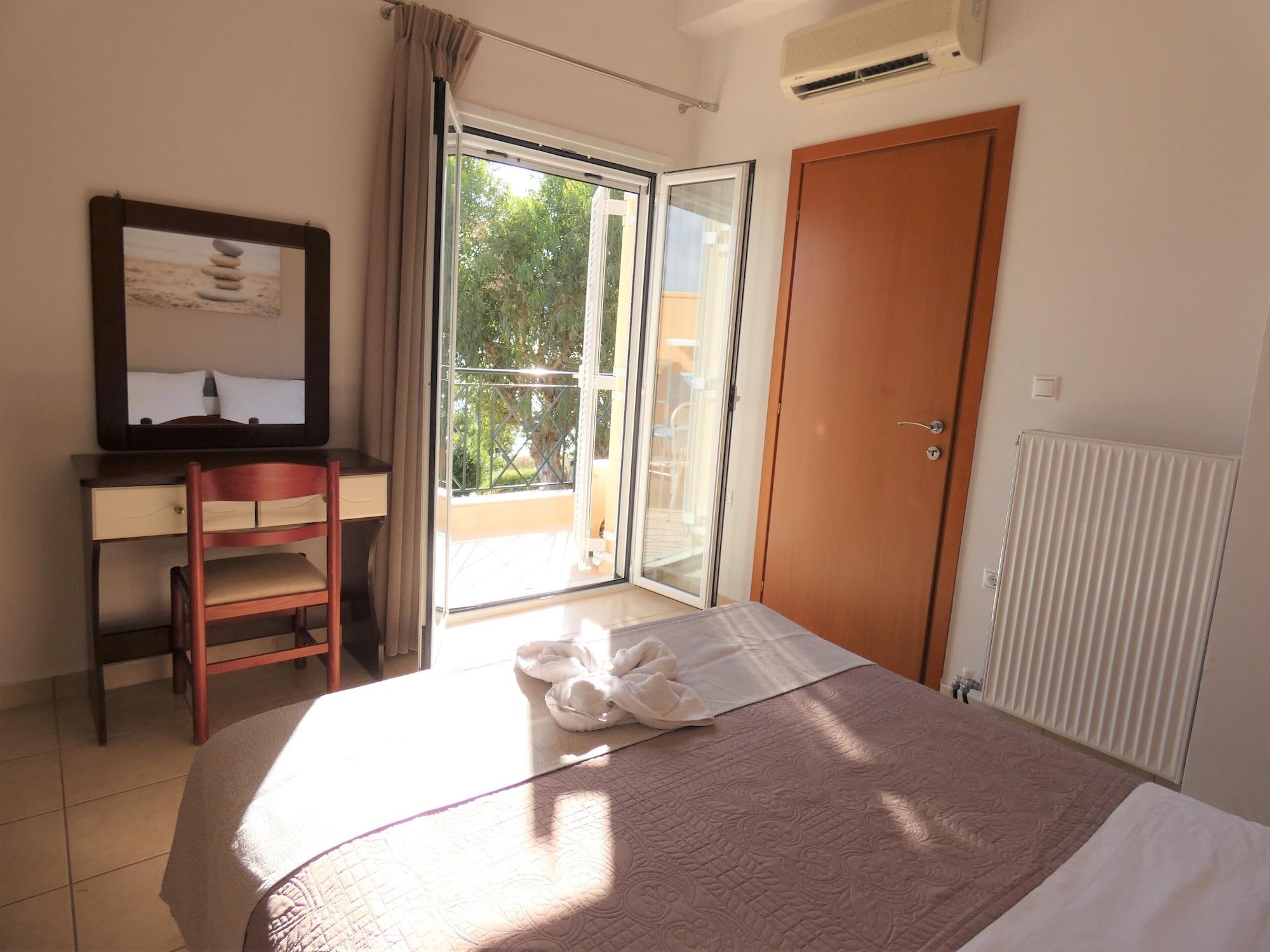 Lazaratos Hotel Kouvalata Экстерьер фото